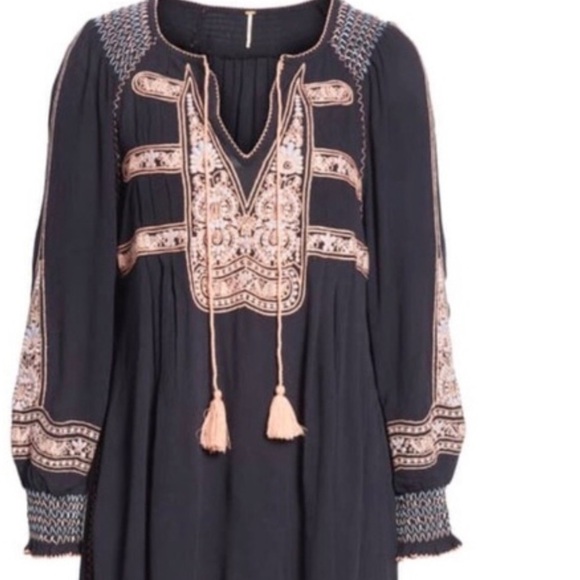 Free People black with tribal print tunic size XS - Picture 1 of 9